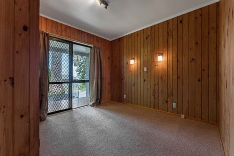 Photo of property in 1 Cochrane Avenue, Arkles Bay, Whangaparaoa, 0932