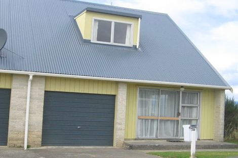 Photo of property in 72-78 Kaikoura Street, Maupuia, Wellington, 6022