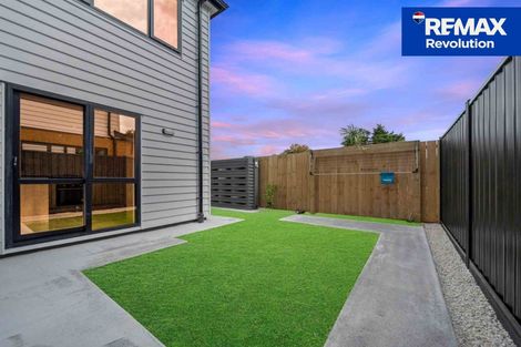 Photo of property in 21 Blanes Road, Weymouth, Auckland, 2103