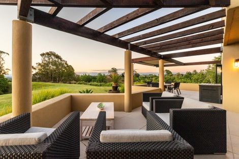 Photo of property in 100 Kopanga Road, Havelock North, 4130