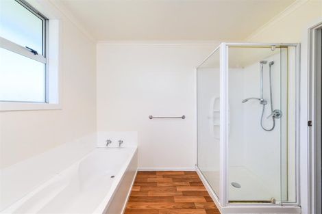 Photo of property in 7c Bull Street, Bulls, 4818