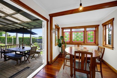 Photo of property in 58 Govett Avenue, Frankleigh Park, New Plymouth, 4310