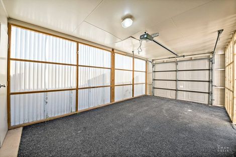 Photo of property in 70 Sturges Road, Henderson, Auckland, 0612