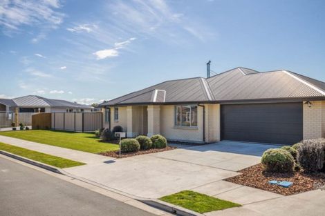 Photo of property in 39 Koura Drive, Rangiora, 7400