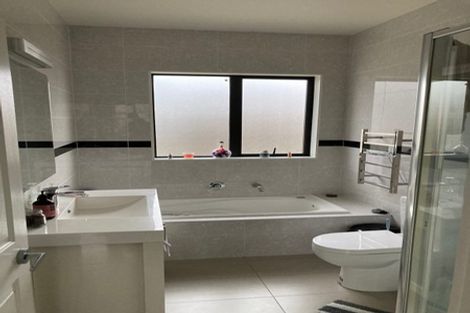 Photo of property in 67d Sabulite Road, Kelston, Auckland, 0602