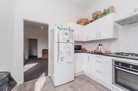 Photo of property in 24 Luxford Street, Berhampore, Wellington, 6023