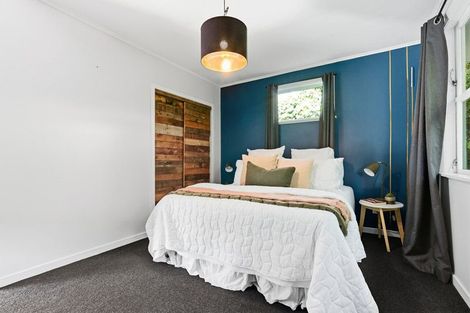 Photo of property in 16 Manor Drive, Stokes Valley, Lower Hutt, 5019