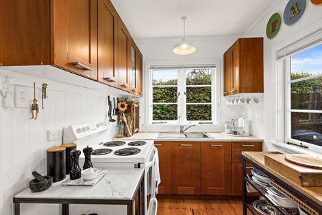 Photo of property in 24 Harbour View Road, Point Wells, Warkworth, 0986