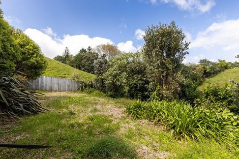 Photo of property in 11 Heta Road, Highlands Park, New Plymouth, 4312