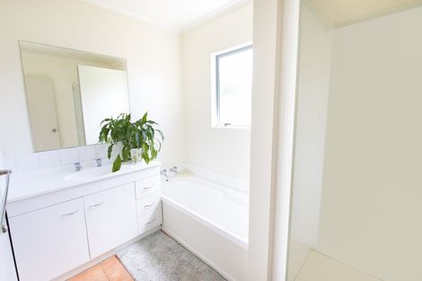 Photo of property in 8a Barton Avenue, Marewa, Napier, 4110