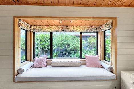 Photo of property in 123 Marine Parade, Eastbourne, Lower Hutt, 5013