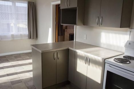 Photo of property in 1/32 Flanshaw Road, Te Atatu South, Auckland, 0610