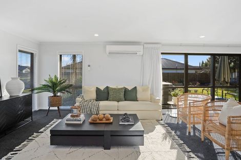 Photo of property in 34 Puhara Avenue, Parklands, Christchurch, 8083