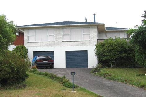 Photo of property in 42 Manhattan Heights, Glendene, Auckland, 0602