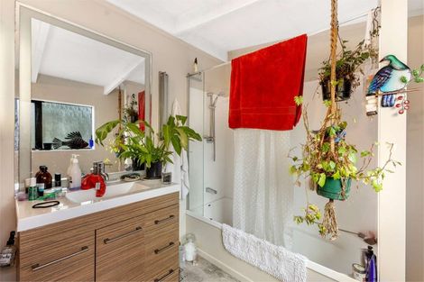 Photo of property in 13e Wallace Place, Westown, New Plymouth, 4310