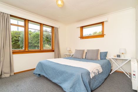 Photo of property in 32 Kaikorai Valley Road, Kaikorai, Dunedin, 9010
