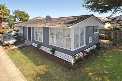Photo of property in 10 Lane Road, Weymouth, Auckland, 2103