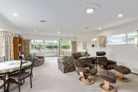 Photo of property in 80 Winchester Street, Levin, 5510