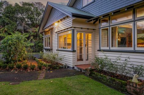 Photo of property in 192a Mangorei Road, Merrilands, New Plymouth, 4312