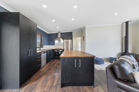 Photo of property in 71 John Norrie Place, Motuoapa, 3382