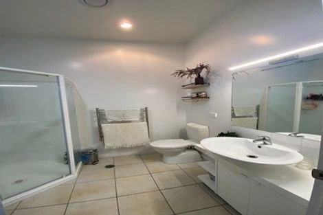 Photo of property in 3/206 Manuka Road, Bayview, Auckland, 0629