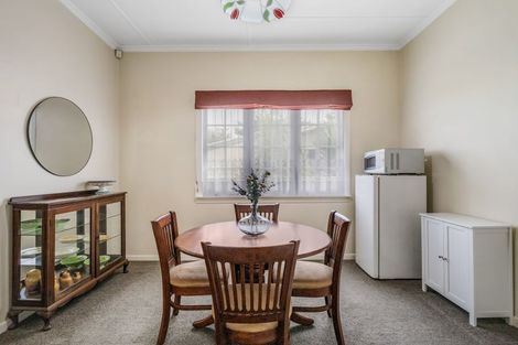 Photo of property in 1 Gunn Street, Gonville, Whanganui, 4501