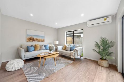 Photo of property in 7b De Quincey Terrace, Highland Park, Auckland, 2010