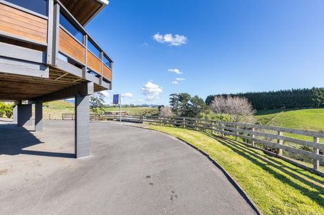 Photo of property in 354 Henwood Road, Hillsborough, New Plymouth, 4372