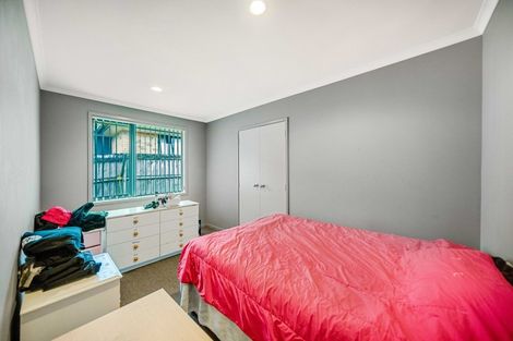 Photo of property in 35 Plumley Crescent, Mangere, Auckland, 2022