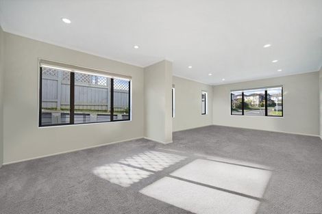 Photo of property in 43 Valderama Drive, Flat Bush, Auckland, 2019