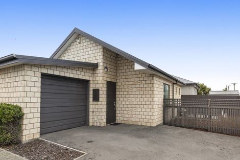 Photo of property in 42a Oram Avenue, New Brighton, Christchurch, 8061