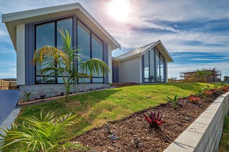 Photo of property in 16 Pacific Parade, Coastlands, Whakatane, 3120