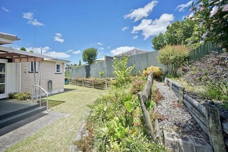 Photo of property in 15 Valley Road, Te Puke, 3119
