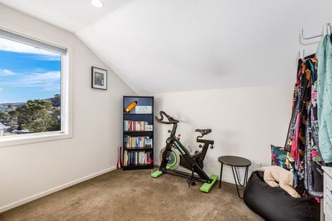 Photo of property in 25b Omar Street, Khandallah, Wellington, 6035