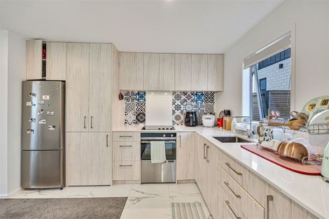 Photo of property in 3/21 Titoki Street, Te Atatu Peninsula, Auckland, 0610