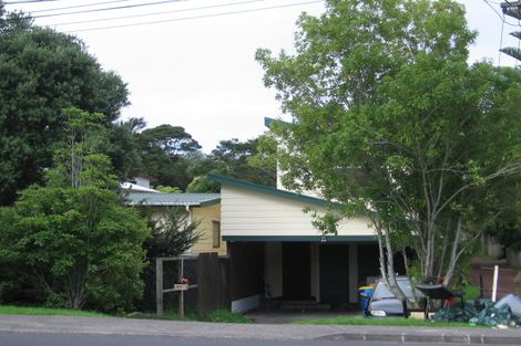 Photo of property in 40 Atkinson Road, Titirangi, Auckland, 0604