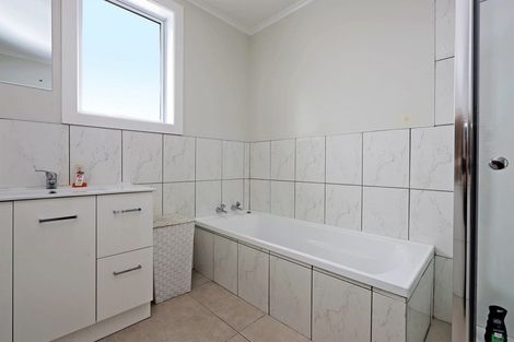 Photo of property in 1/111 King Street, Taradale, Napier, 4112