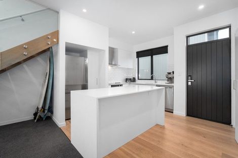 Photo of property in 175c Sutherland Road, Lyall Bay, Wellington, 6022