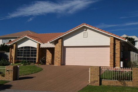 Photo of property in 6 Casabella Court, Northpark, Auckland, 2013