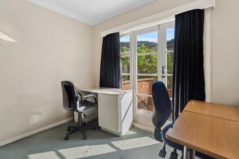 Photo of property in 12 Olivia Crescent, Tawa, Wellington, 5028