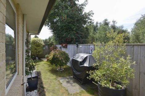 Photo of property in 62 Feist Street, Carterton, 5713