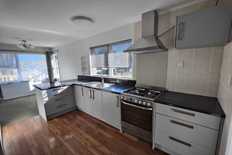 Photo of property in 20 Minaret Drive, Bucklands Beach, Auckland, 2014