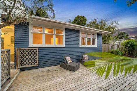 Photo of property in 2/156 Nile Road, Milford, Auckland, 0620