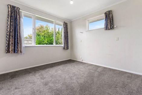 Photo of property in 536 Glenfield Road, Glenfield, Auckland, 0629