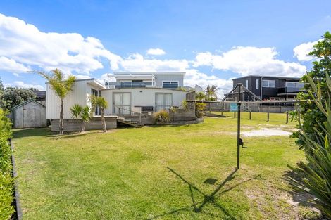 Photo of property in 305 Winifred Avenue, Whangamata, 3620