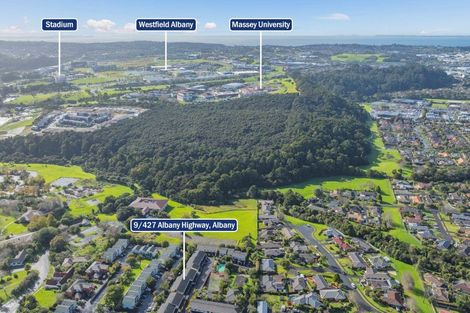 Photo of property in Casa Bella, 9/427 Albany Highway, Albany, Auckland, 0632