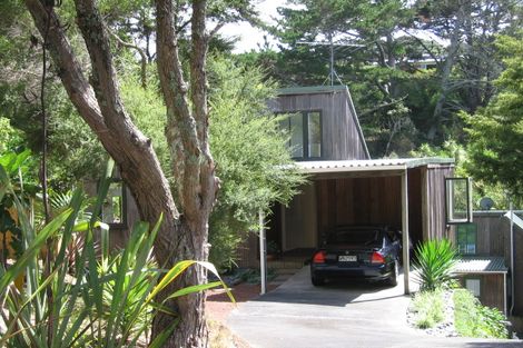 Photo of property in 1/68 Braemar Road, Castor Bay, Auckland, 0620