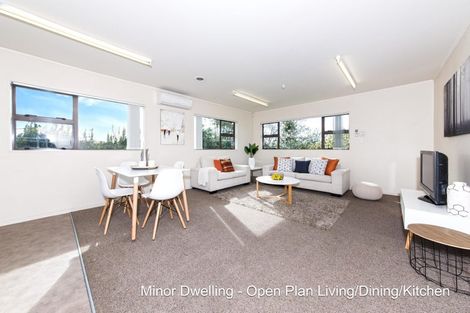 Photo of property in 4 Heversham Place, Glendene, Auckland, 0602