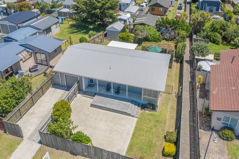 Photo of property in 63 Kahukura Avenue, Waitarere Beach, Levin, 5510