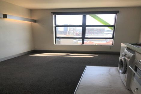 Photo of property in Urbane Apartments, 15/29 Webb Street, Mount Cook, Wellington, 6011